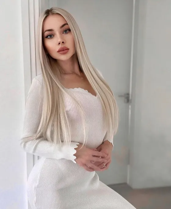 Chloe, escort in Dubai — photo 4