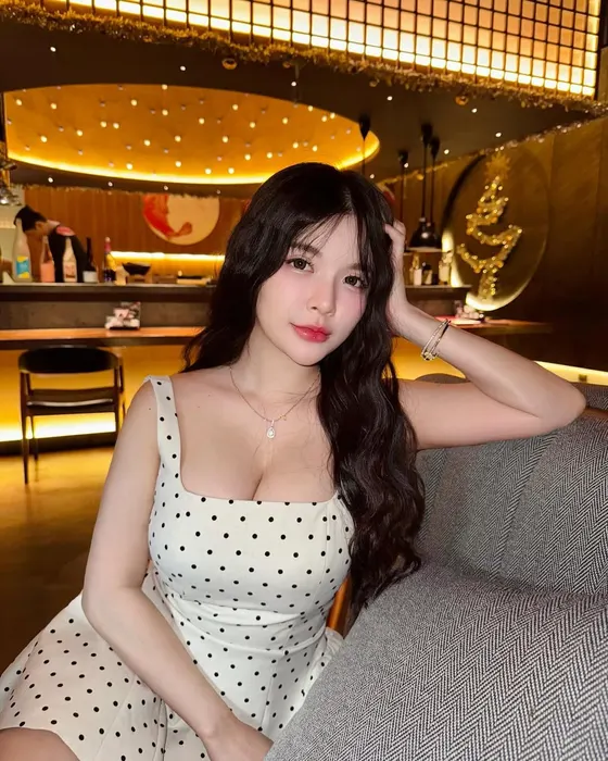 Jade, Asian escort in Dubai