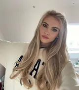 Mia, escort in Dubai — photo 4