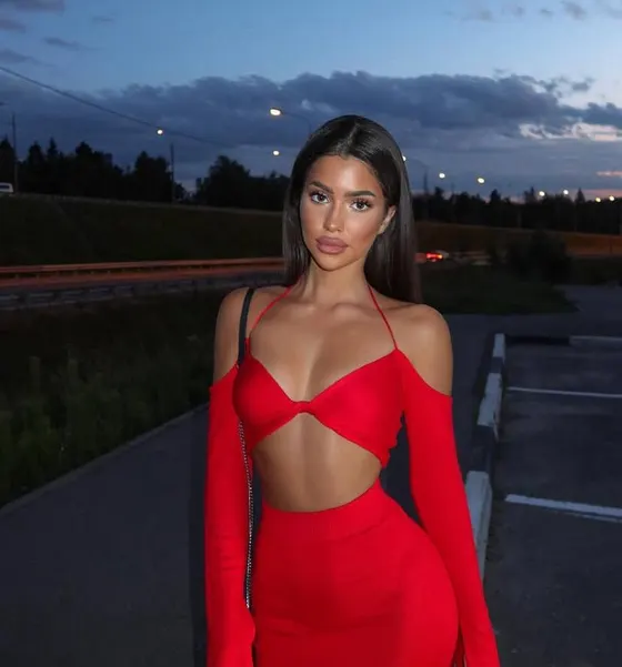 Yasmin, escort in Dubai — photo 4
