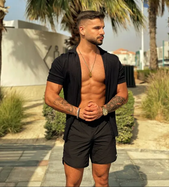 Adrian, Brazilian male escort in Dubai โ photo 8