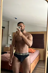 Adrian, male escort in Dubai — photo 2