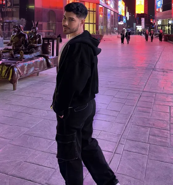Adrian, male escort in Dubai โ photo 7