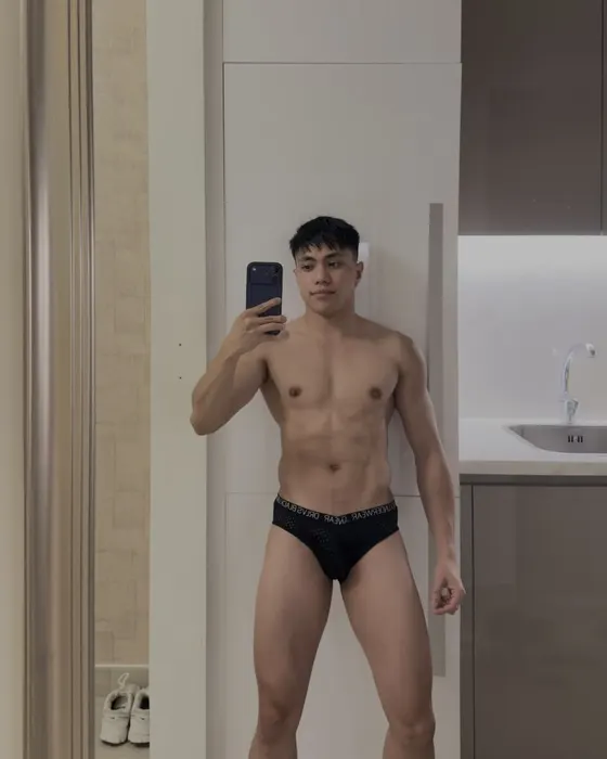 Adrian, Thai male escort in Dubai — photo 8
