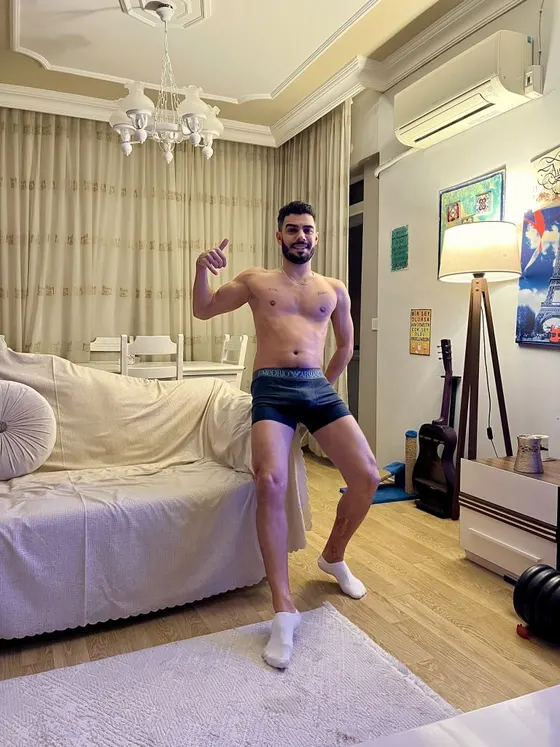 Alex, Brazilian male escort in Dubai — photo 6
