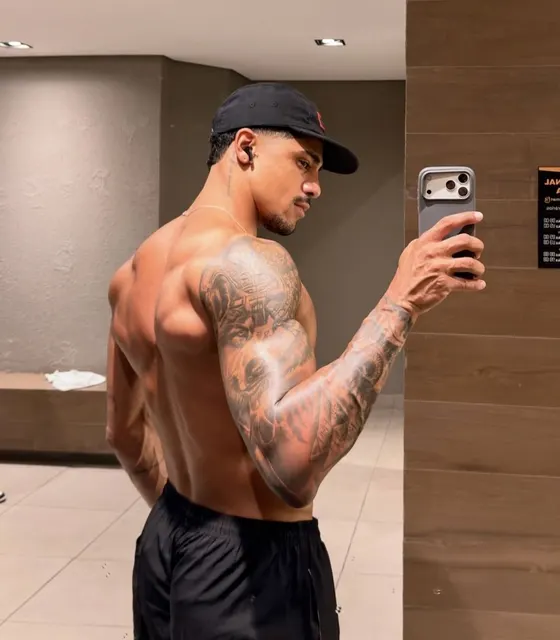 Andre, Brazilian male escort in Dubai — photo 3
