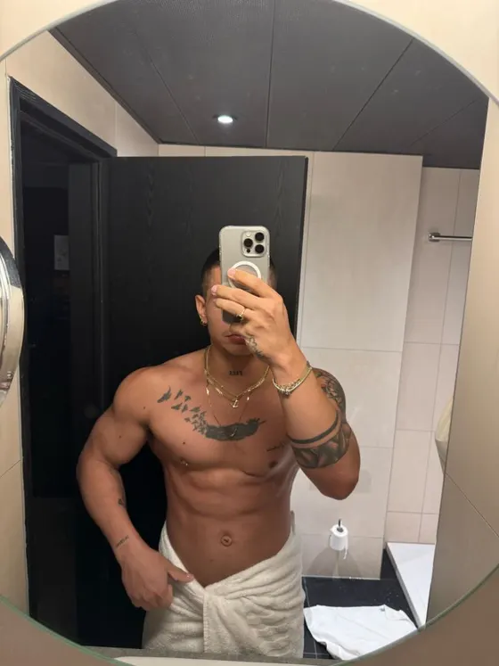 Andre, Brazilian male escort in Dubai — photo 9