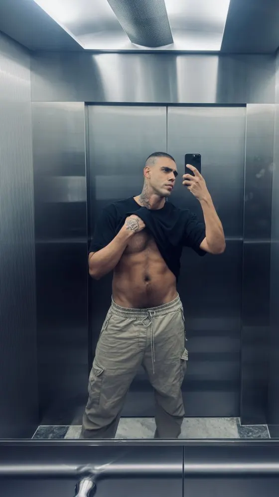 Chris, Brazilian male escort in Dubai — photo 9