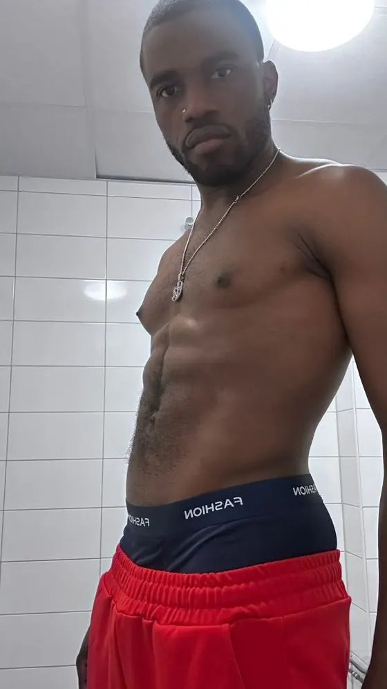 Damian, Ebony male escort in Dubai — photo 15