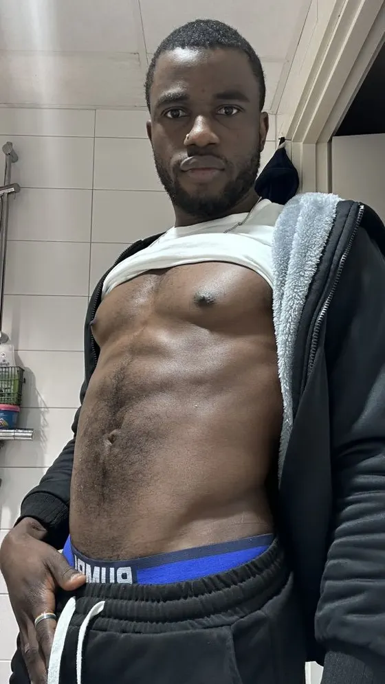 Damian, Ebony male escort in Dubai — photo 17