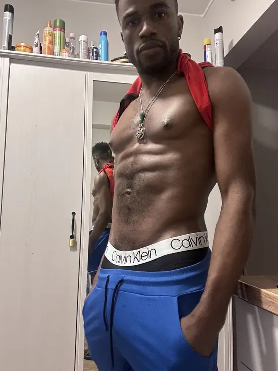 Damian, Ebony male escort in Dubai — photo 7