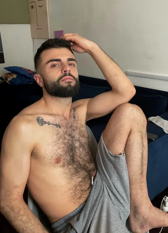 Damian, male escort in Dubai