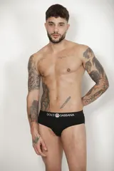 Damian, male escort in Dubai — photo 4