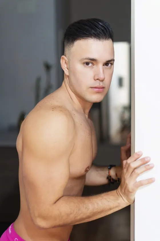 Damian, Brazilian male escort in Dubai — photo 7