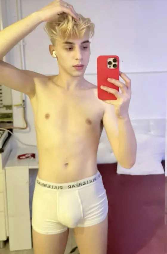 Damian, Brazilian male escort in Dubai — photo 9
