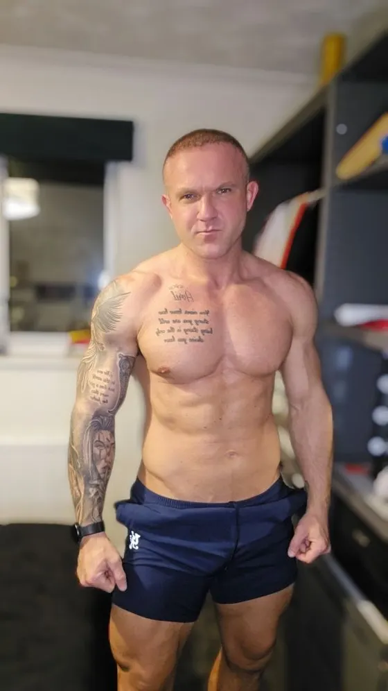Daniel, male escort in Dubai