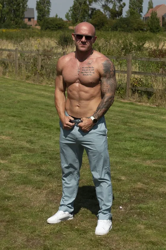 Daniel, male escort in Dubai — photo 11