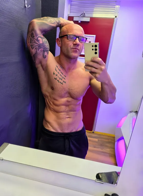 Daniel, male escort in Dubai — photo 12