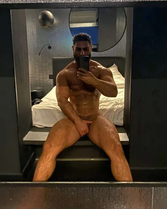 Daniel, Brazilian male escort in Dubai — photo 12