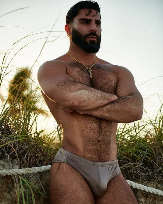 Daniel, Brazilian male escort in Dubai — photo 8