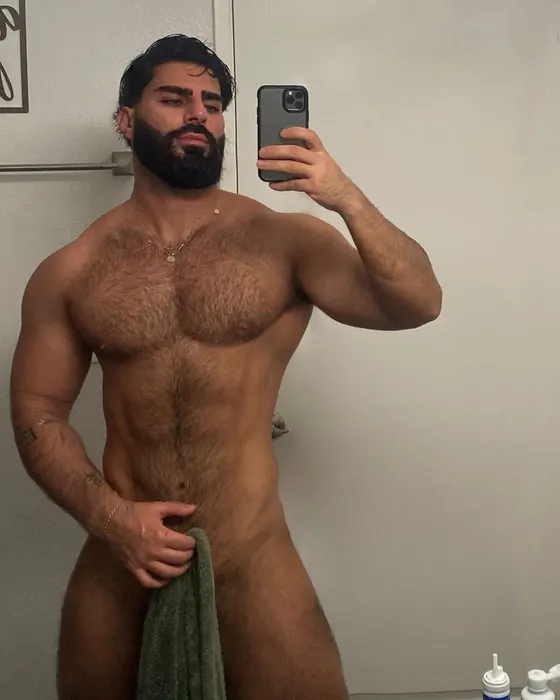Daniel, Brazilian male escort in Dubai — photo 9