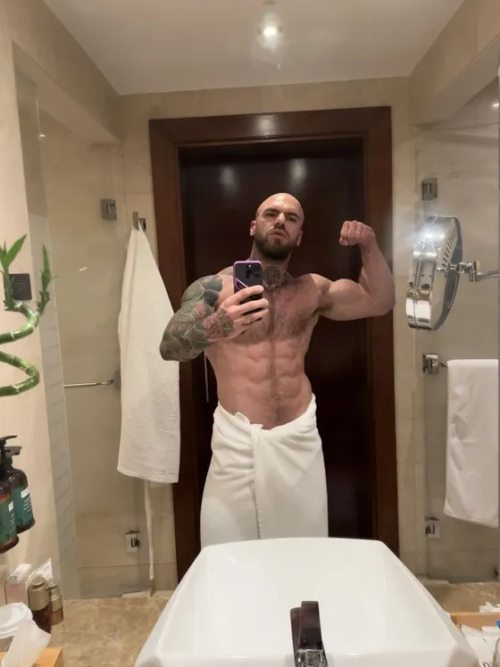 Daniel, Brazilian male escort in Dubai — photo 16