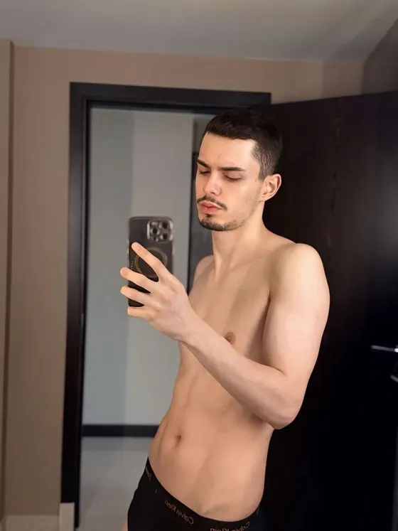 Daniel, Brazilian male escort in Dubai — photo 10