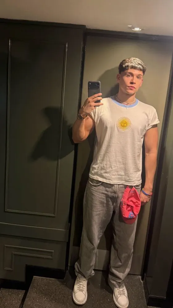 David, male escort in Dubai โ photo 10