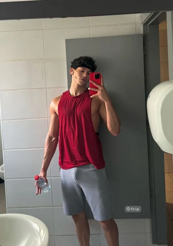 David, male escort in Dubai โ photo 14