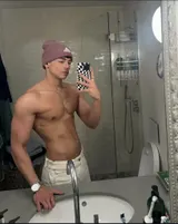 David, male escort in Dubai — photo 4