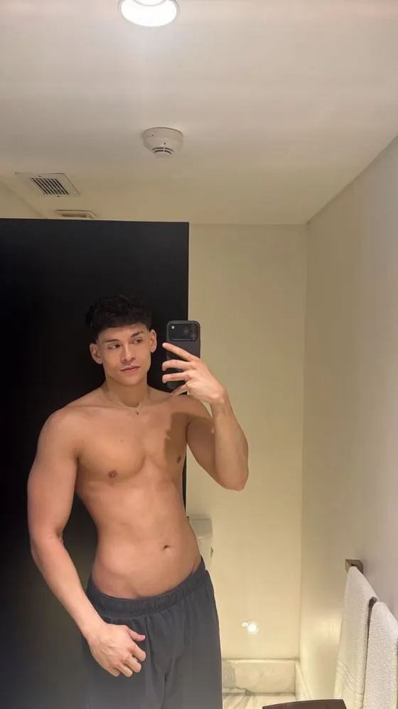 David, male escort in Dubai โ photo 5