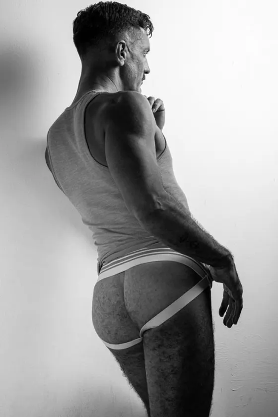 Dima, male escort in Dubai โ photo 4