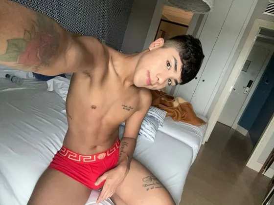 Dima, male escort in Dubai — photo 9