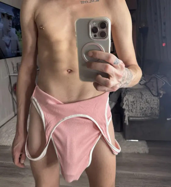 Dorian, male escort in Dubai โ photo 6