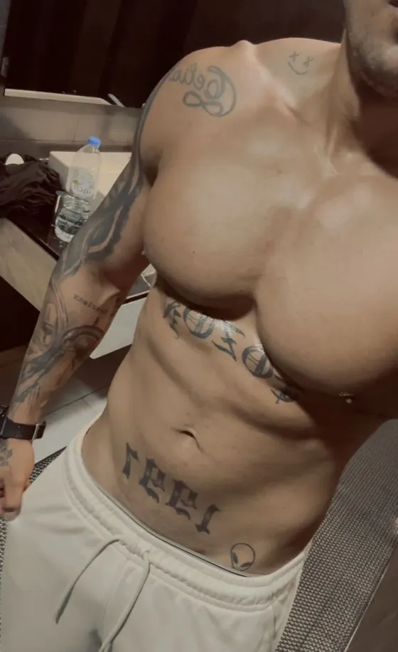 Dorian, male escort in Dubai — photo 7