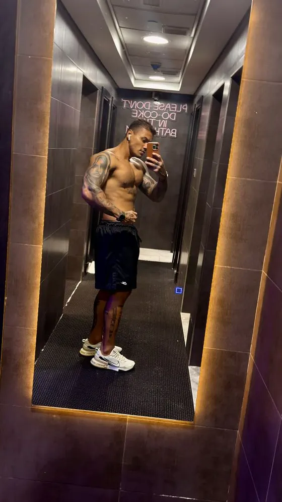 Dorian, male escort in Dubai — photo 9