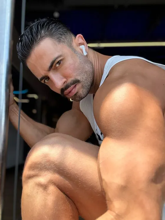 Dorian, Brazilian male escort in Dubai — photo 9
