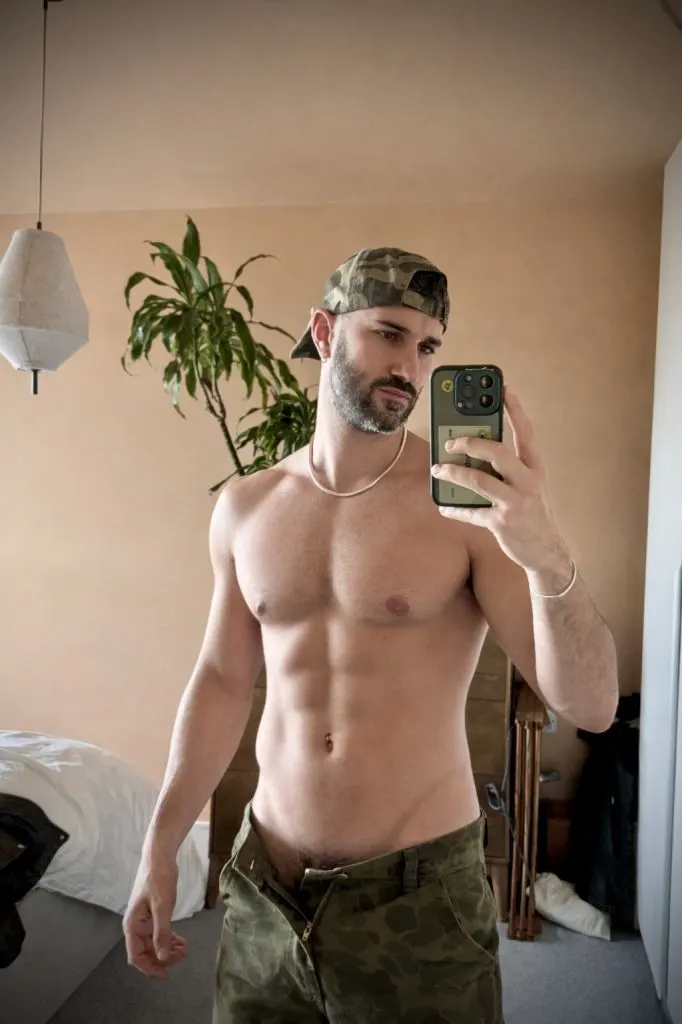 Dorian, male escort in Dubai