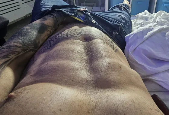 Enzo, male escort in Dubai — photo 9