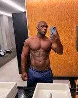 Enzo, Ebony male escort in Dubai — photo 3