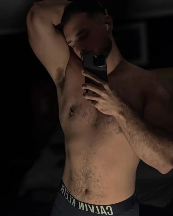 Erik, Russian male escort in Dubai