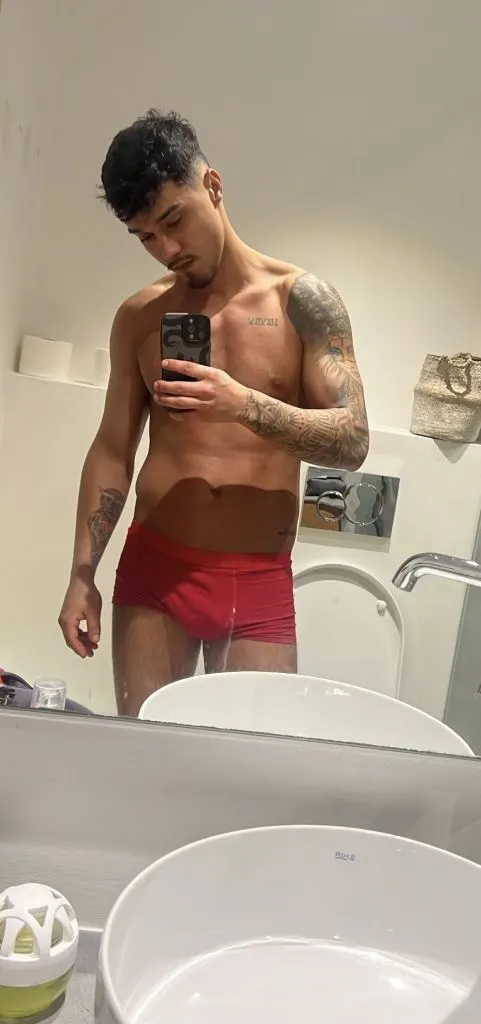 Erik, male escort in Dubai — photo 8