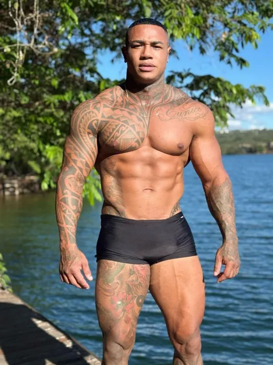 Ethan, male escort in Dubai