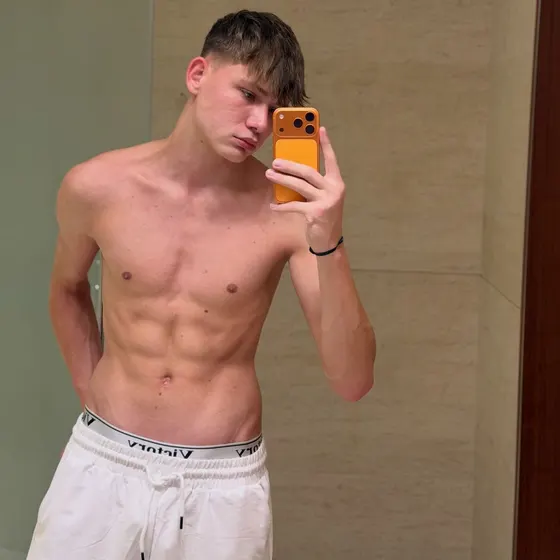 Ethan, Brazilian male escort in Dubai — photo 10