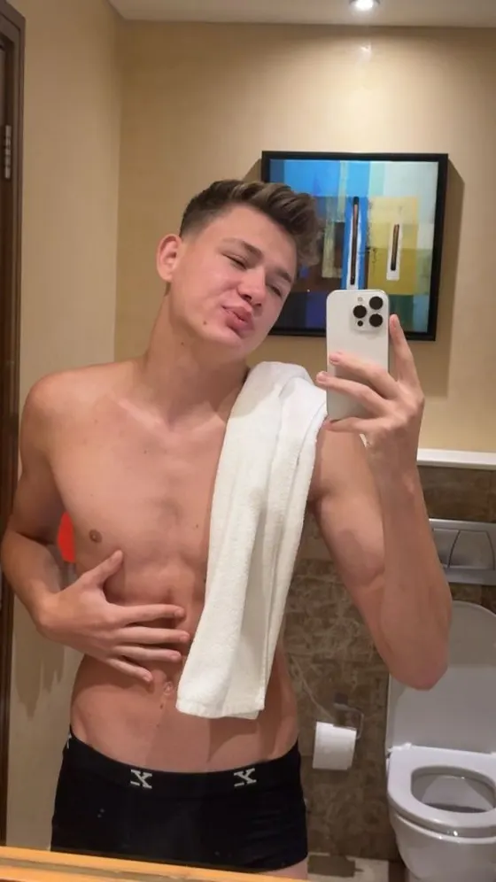 Ethan, Brazilian male escort in Dubai — photo 12