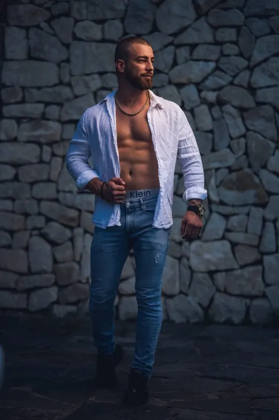 Ethan, Brazilian male escort in Dubai โ photo 11