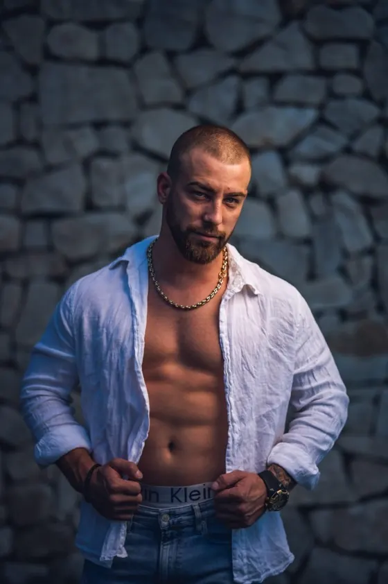 Ethan, Brazilian male escort in Dubai โ photo 13