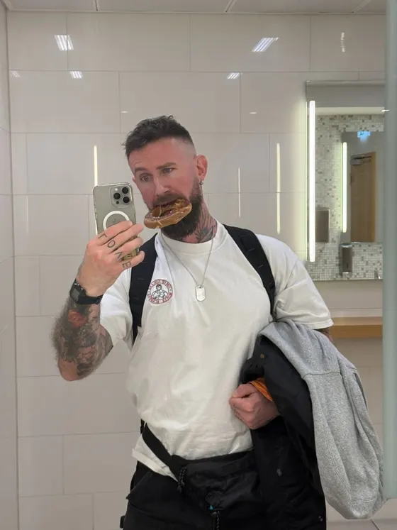 Felix, male escort in Dubai — photo 11
