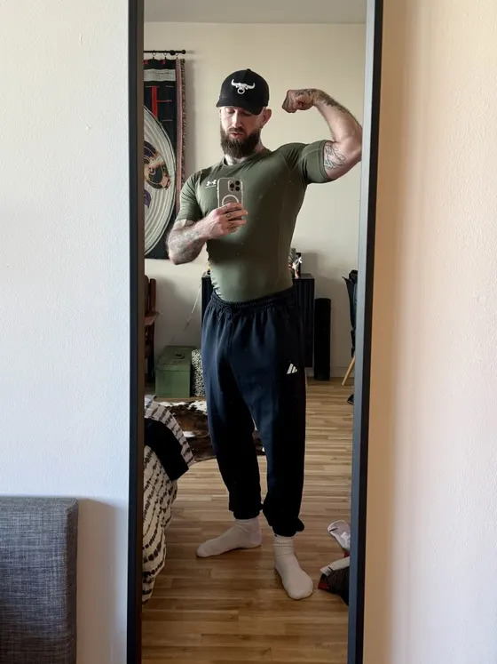 Felix, male escort in Dubai — photo 9