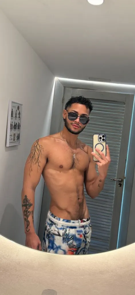 Finn, male escort in Dubai — photo 9